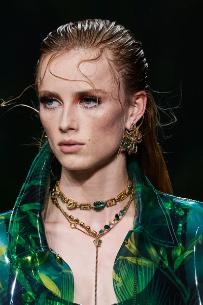 Look 148